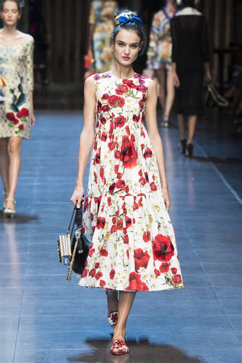 abito a fiori dolce e gabbana